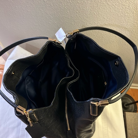 NWT Coach Pebble Leather Shoulder Bag. - Picture 9 of 12
